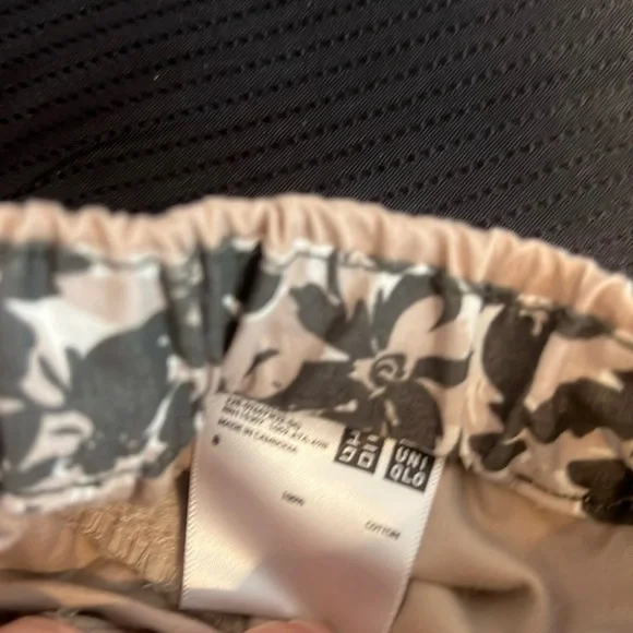 Uniqlo Kahki miniskirt - Picture 5 of 5